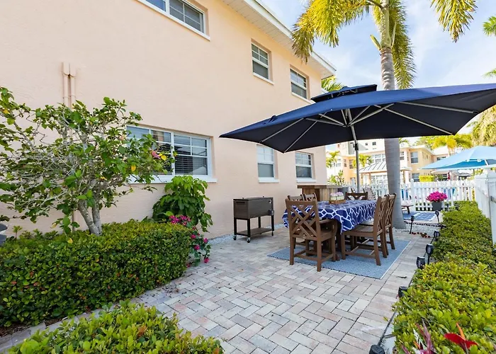 Premier 2bd Waterfront Barefoot