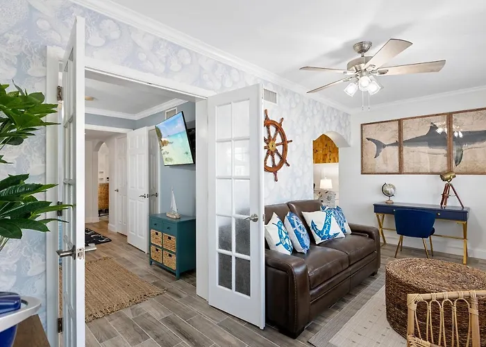 Premier 2bd Waterfront Barefoot Apartment Clearwater Beach
