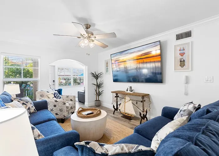Premier 2bd Waterfront Barefoot Apartment Clearwater Beach