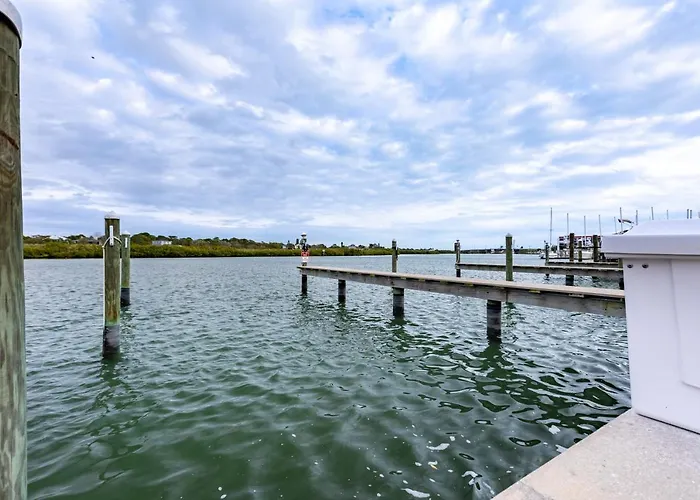 Premier 2bd Waterfront Barefoot *